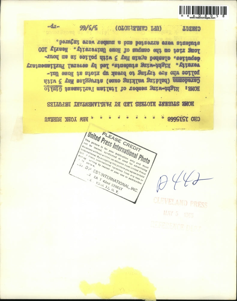 1966 Press Photo Giulio Caradonna Struggles With Police Rome University