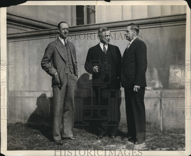 Load image into Gallery viewer, 1932 Press Photo Spectroscopic Lab Massachusetts Henry Barton K Compton W Buffam
