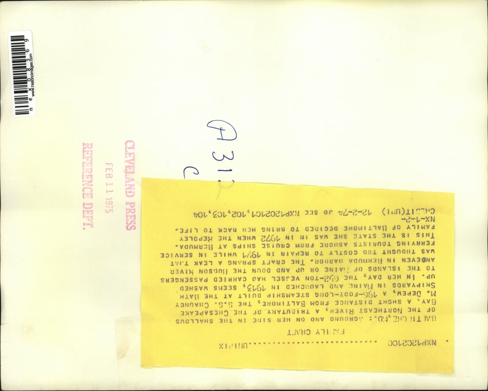 1975 Press Photo Northeast River SS Chauncy M Depew Washed Up