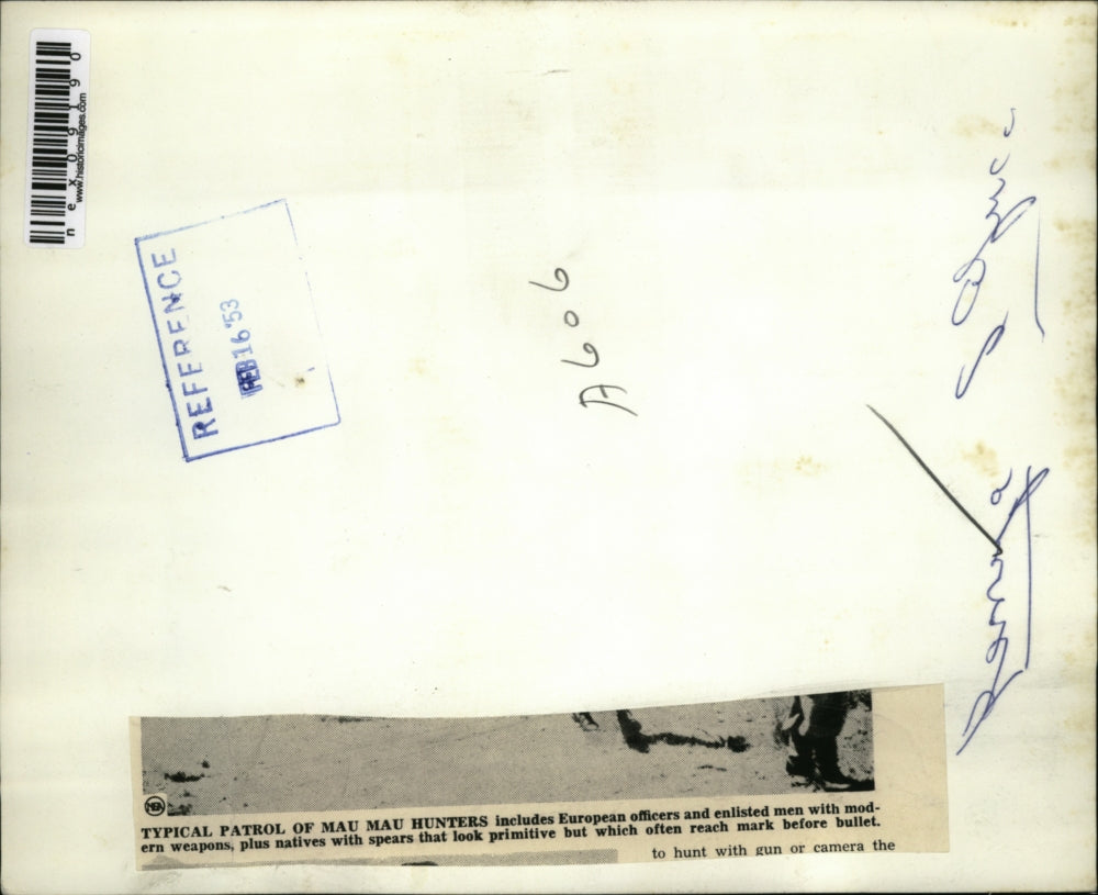 1953 Press Photo Typical patrol of Mau Mau hunters includes European officers