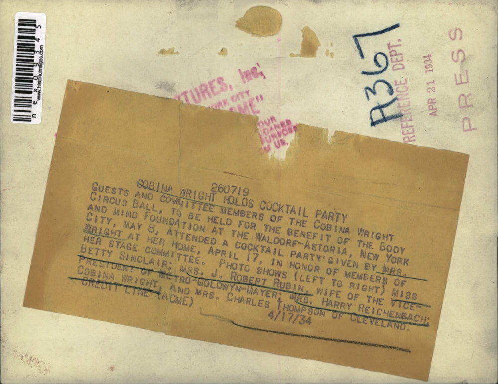 1934 Press Photo Cobina Wright Attends Cocktail Party With Mrs J Robert Rubin