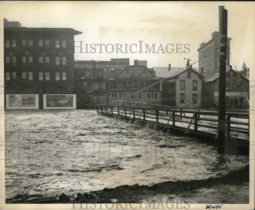1937 Press Photo Flooding in Johnstown Pennsylvania
