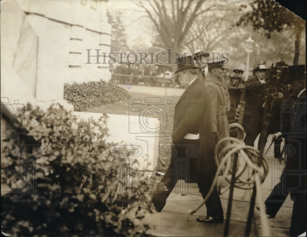 1921 Press Photo Secretary of States Hughes on the Conference on Limitation