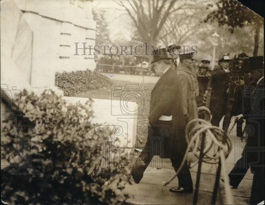 1921 Press Photo Secretary of States Hughes on the Conference on Limitation