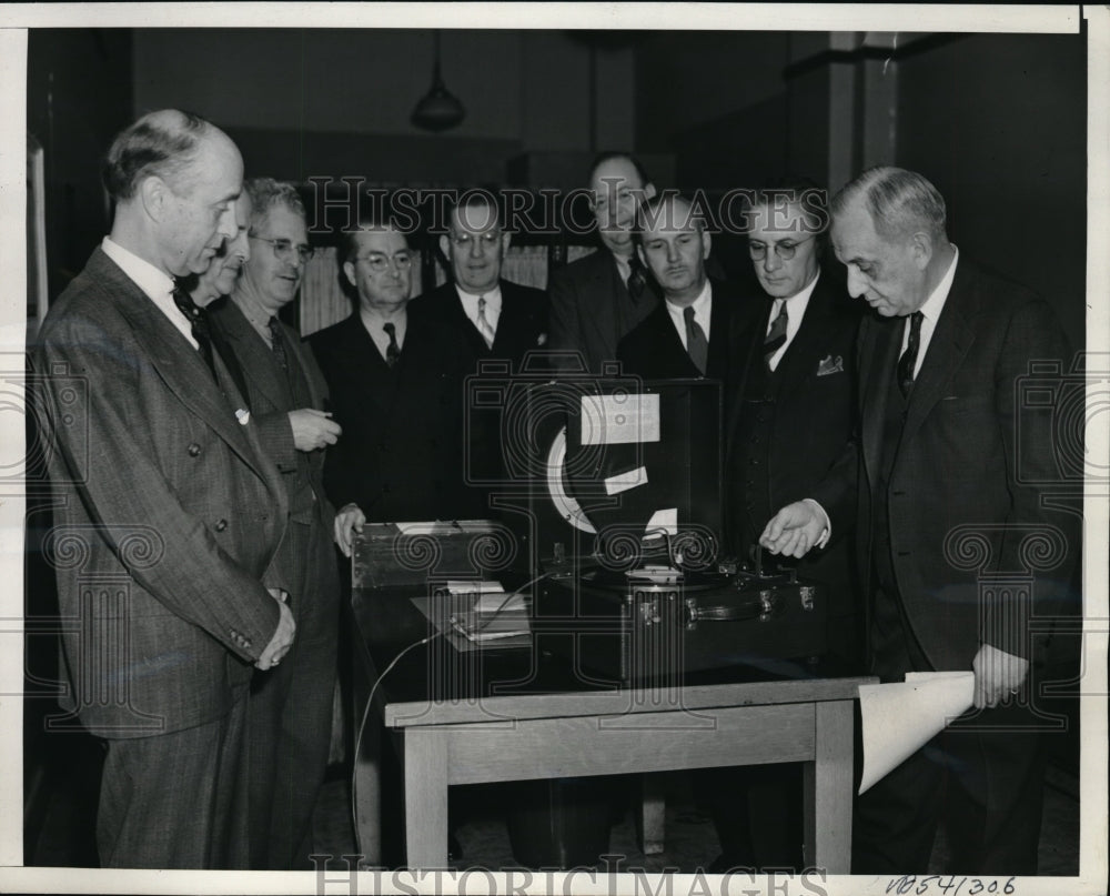 1940 Press Photo Membrs of the 40-plus club together - nex09582