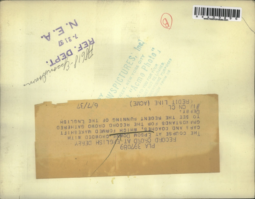 1937 Press Photo The course at Epsom Downs crowded w/ cars & coaches