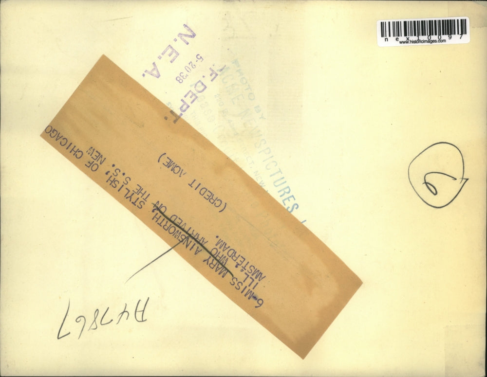 1938 Press Photo Miss Mary Ainsworth of Chicago aboard the S.S. New Amsterdam.