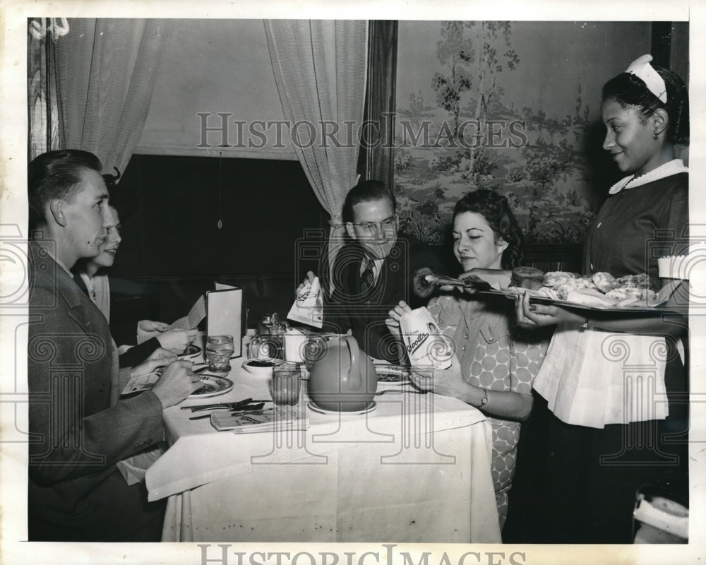 1941 Press Photo H Lehtonen G Schaffner R Baker at Scotts Boarding House