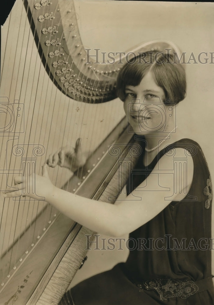 Load image into Gallery viewer, 1929 Press Photo Pretty Harpist With Bob Cut Mildred Sherrill
