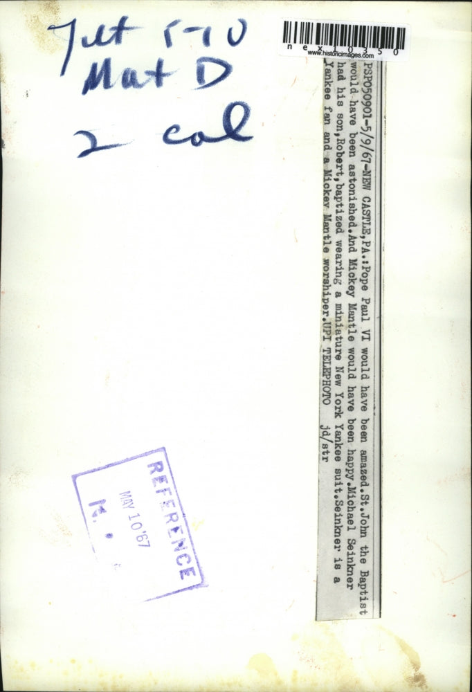 1967 Press Photo Michael Seinker and Son Robert Baptized Wearing Yankees Suit