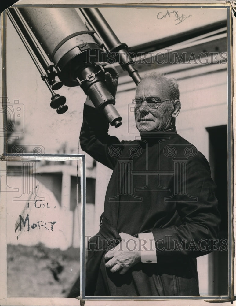 1926 Press Photo Religious Astronomer With Telescope Father JS Picard