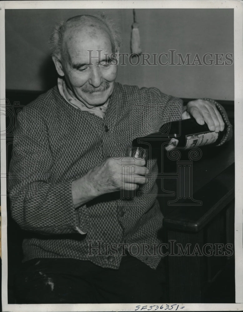 1940 Press Photo Dr. S J Von Hirsch, retired conductor of NY Met Opera orchestra