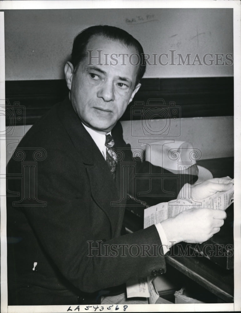 1940 Press Photo Max Linder Unsuccessfully Sues Actress Mae West For $1,000,000