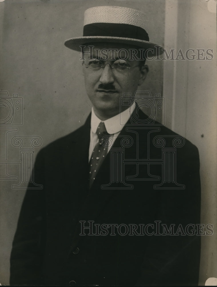 1921 Press Photo Axel Oxholm on staff of Industrial Lumber div. - nex10999