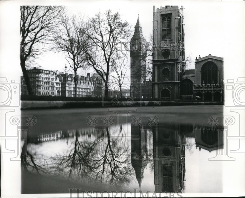 Load image into Gallery viewer, 1961 Press Photo London's Big Ben &amp; St. Margaret's Church Westminster

