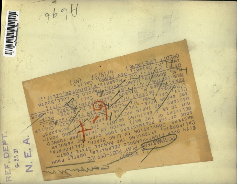 1937 Press Photo Post Masters at Long Beach, Ca.With Different Kind Of Mail