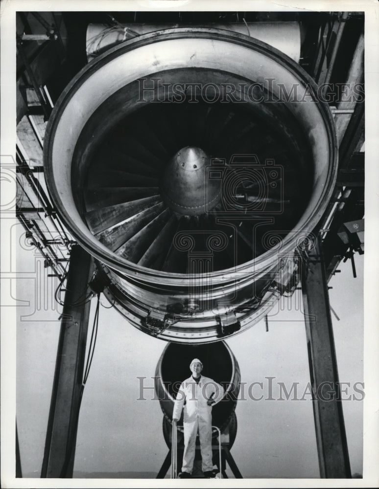 Load image into Gallery viewer, Press Photo Ground Technician at Open Air Test Facility, Rolls Royce Aero Div.
