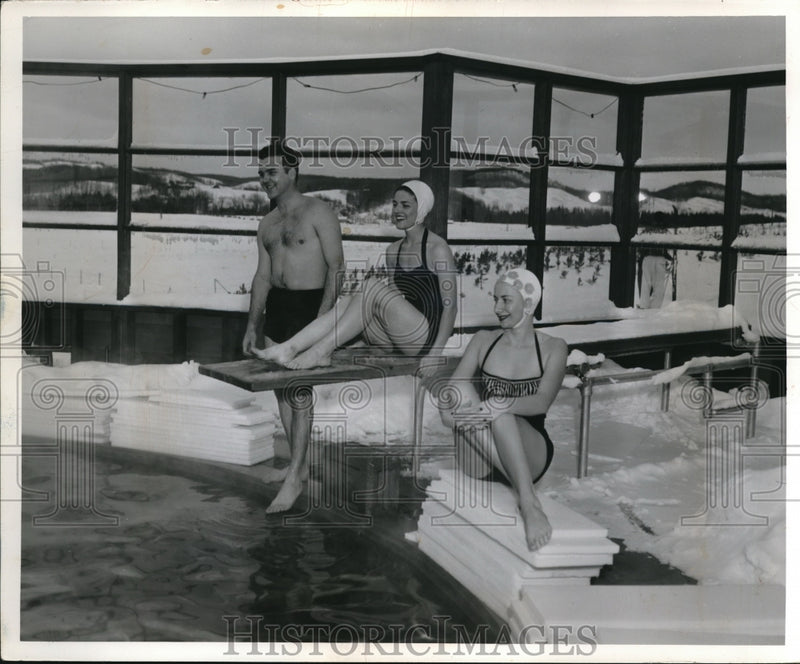 Load image into Gallery viewer, 1954 Press Photo Ninety Degree Water In Open Air Pool At West Michigan Ski Resor

