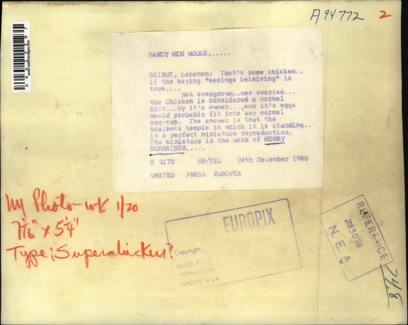 Load image into Gallery viewer, 1969 Press Photo Miniature Baalback Temple By Henry Mukhaiber &amp; Chicken
