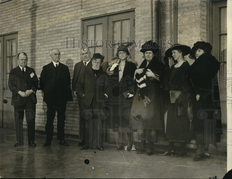 Load image into Gallery viewer, 1921 Press Photo Woodrow Wilson Foundation Meeting, Robert W Woolley, Louis Post

