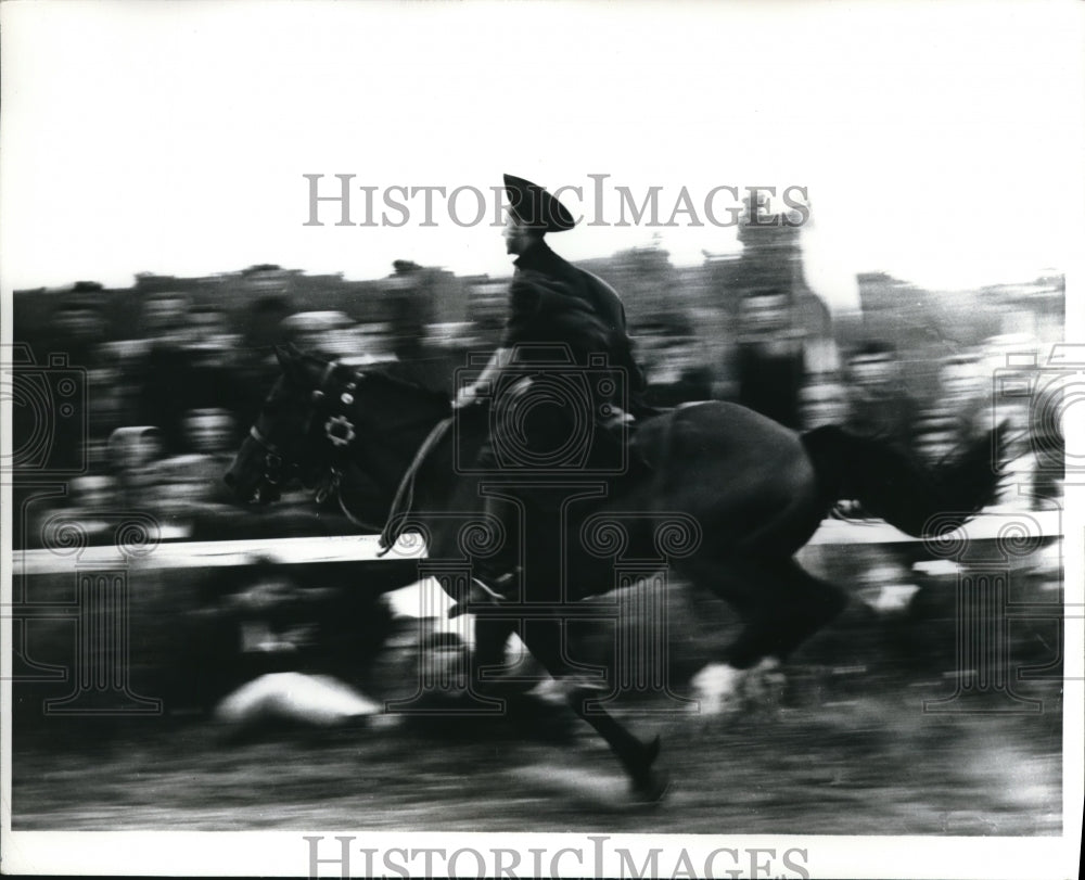 1971 Press Photo Hungarian Horseman at Traditional Horse Show, Hortobagy Puszta