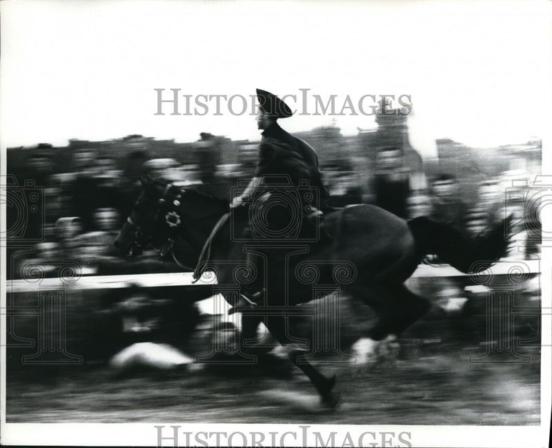 Load image into Gallery viewer, 1971 Press Photo Hungarian Horseman at Traditional Horse Show, Hortobagy Puszta
