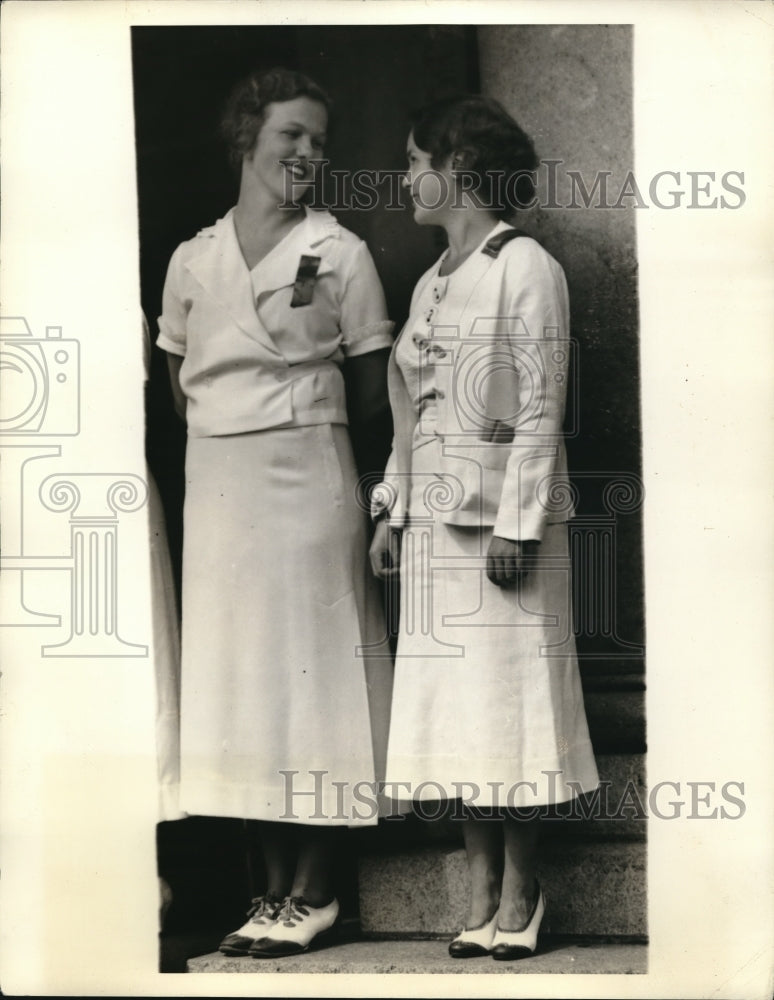 1933 Press Photo Dorothy Swayer Constance Morrow Graduation Ushers Smith College