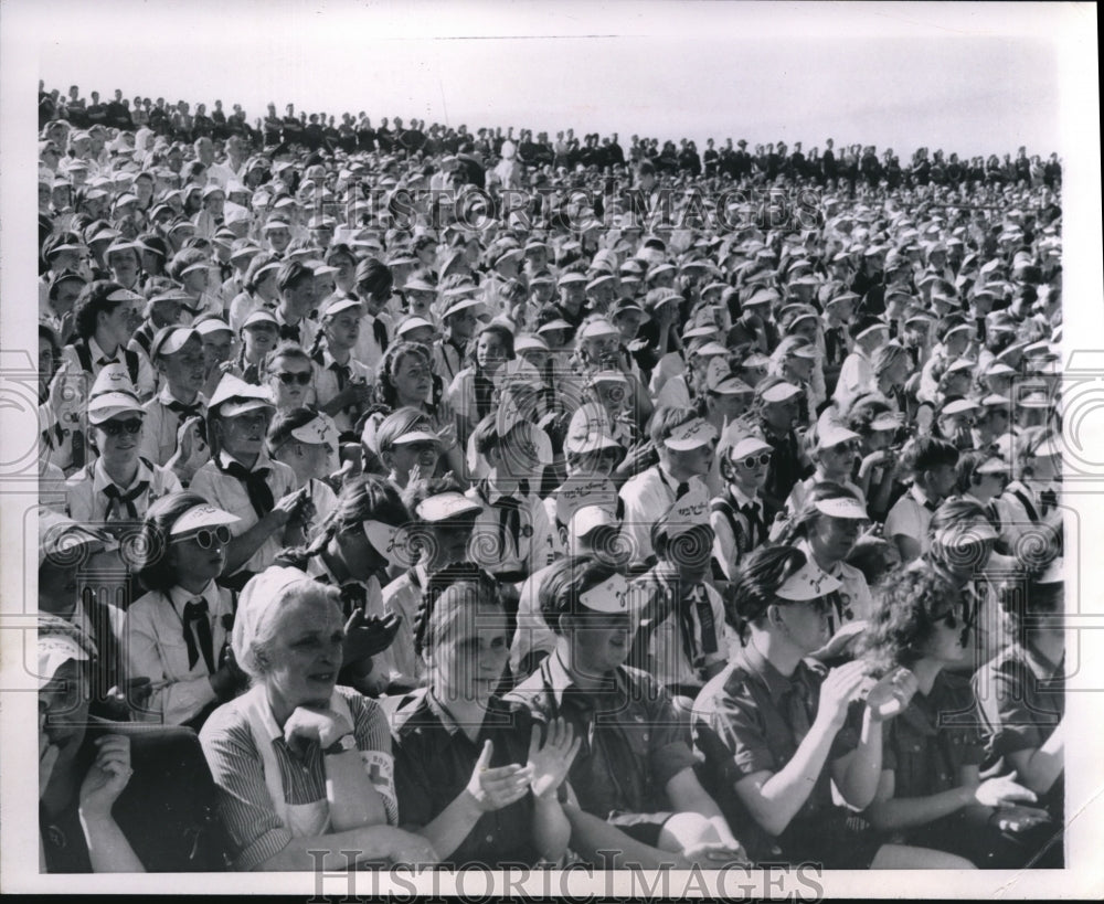 1954 Press Photo East Berlin Germany young communists at youth rally