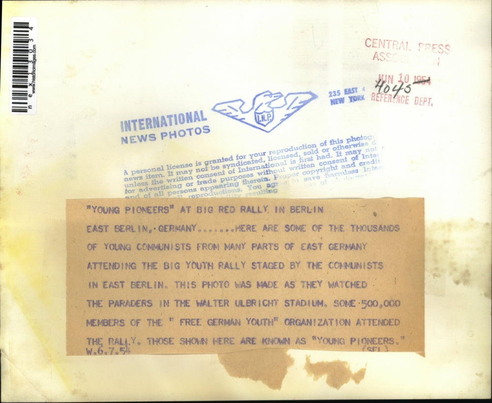 1954 Press Photo East Berlin Germany young communists at youth rally