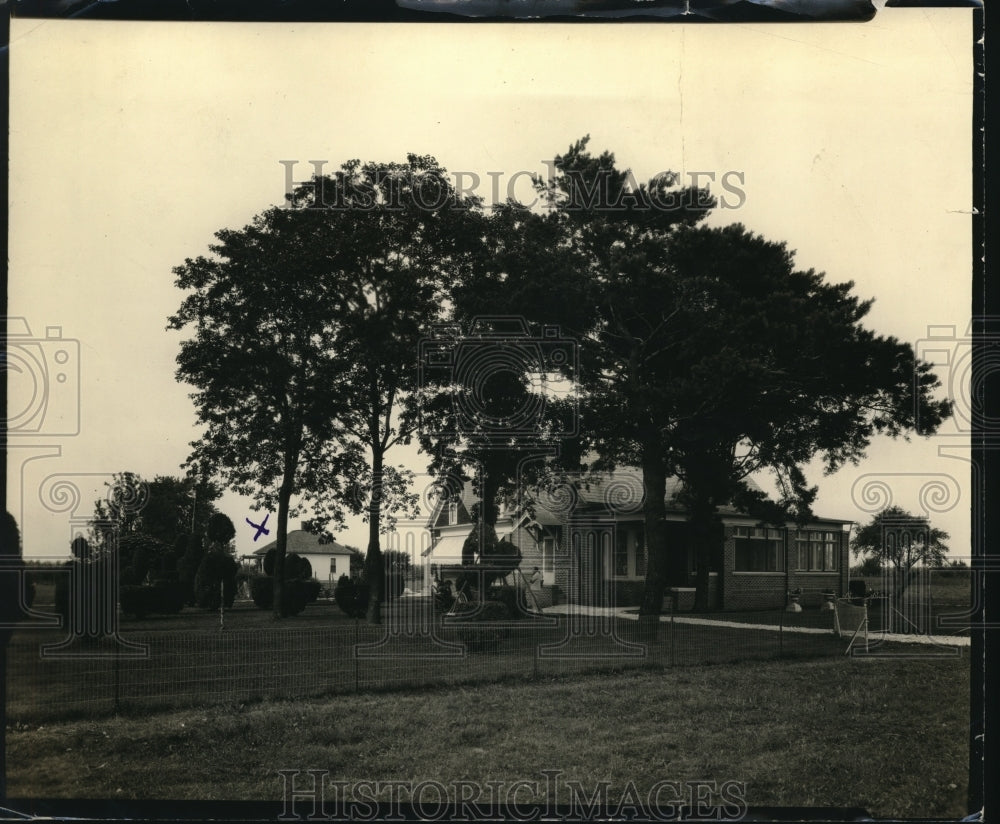 1925 Press Photo Cottage Home of Anna Seaman Whose Dead Body was Found Outside