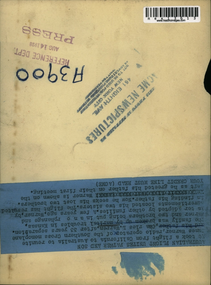 1928 Press Photo James Warner, Radio Operator, with his father, Charles L. Warre