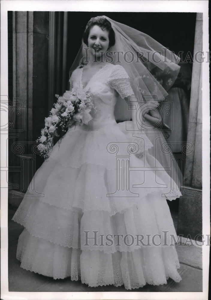1955 Press Photo Lesley Wade of London's Famed Windmill Theatre