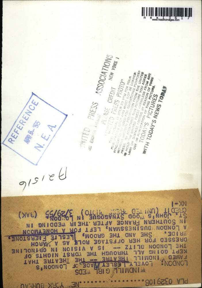 1955 Press Photo Lesley Wade of London's Famed Windmill Theatre