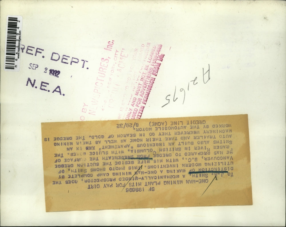 1932 Press Photo Ja Smith & wife & suction dredge for mining