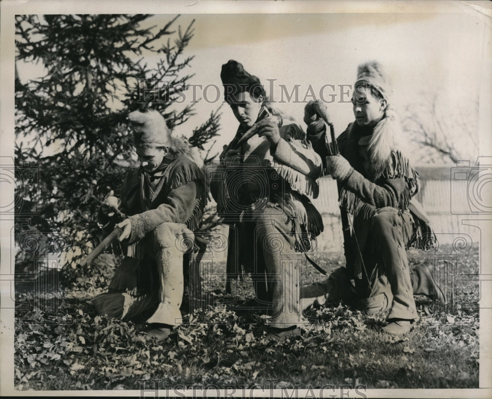 1937 Press Photo Dan Singer, Rbt Neary, Hugh Runkle in Ipswich Mass