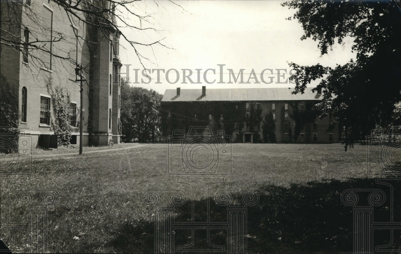 Load image into Gallery viewer, 1921 Press Photo Antioch College campus at Yellow Springs Ohio
