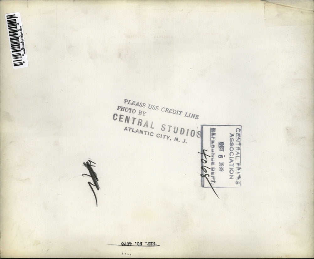 1939 Press Photo A display of stalagtite & stalagmites in a cavern