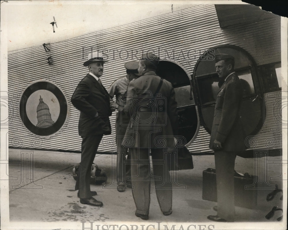 1931 Press Photo Sec of State Henry L Stimson boards plane to Italy
