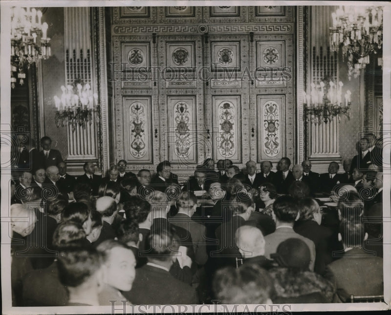 Load image into Gallery viewer, 1931 Press Photo Council of the League of Nations Mr Briand of France leading
