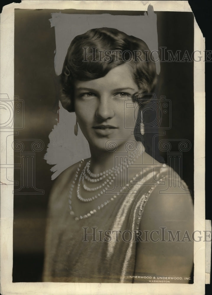 1925 Press Photo Frances MCKee debutante in Wash DC