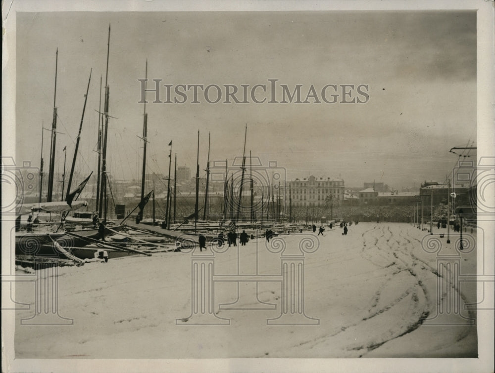 1927 Press Photo Snowfall at Cannes France winter holiday resort - nex17237