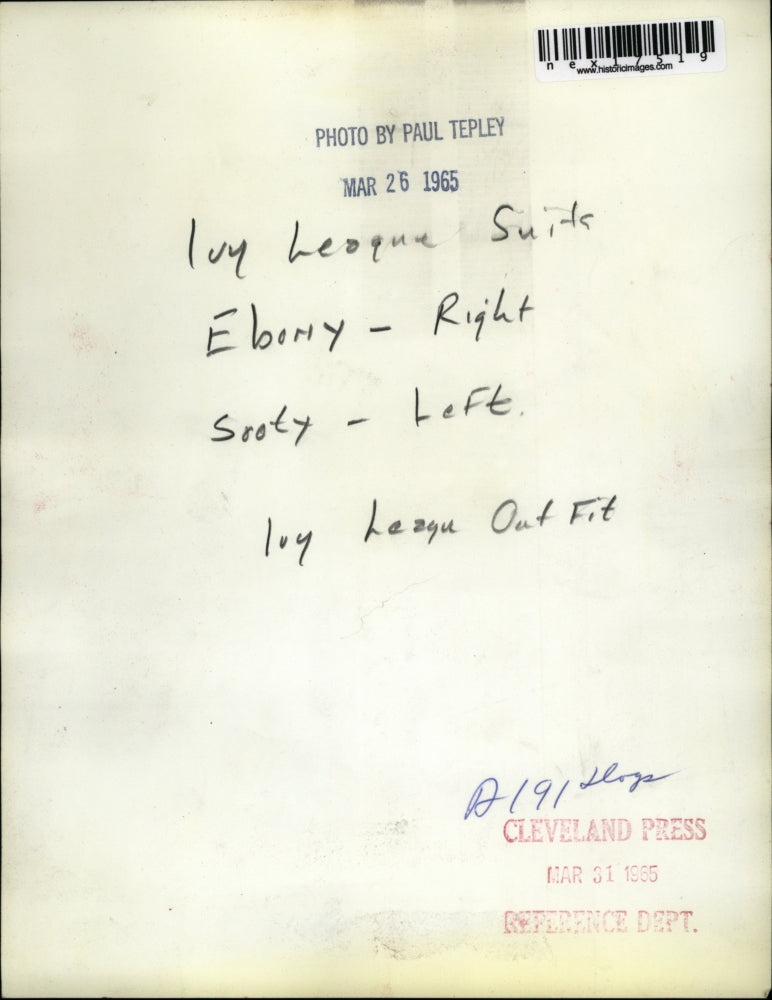 1965 Press Photo Ivy League Suite dogs Ebony & Sooty - nex17519