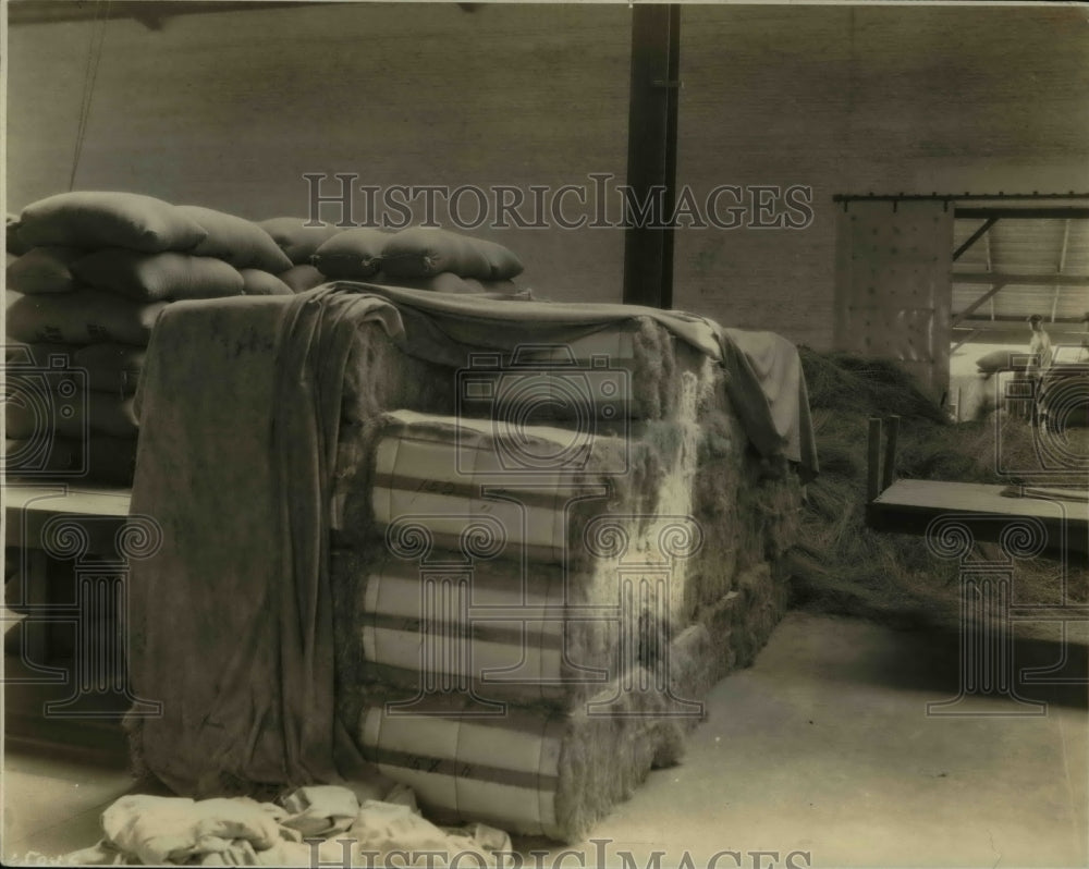 1924 Press Photo Bales of flax at Oregon State Penitentiary for linen industry
