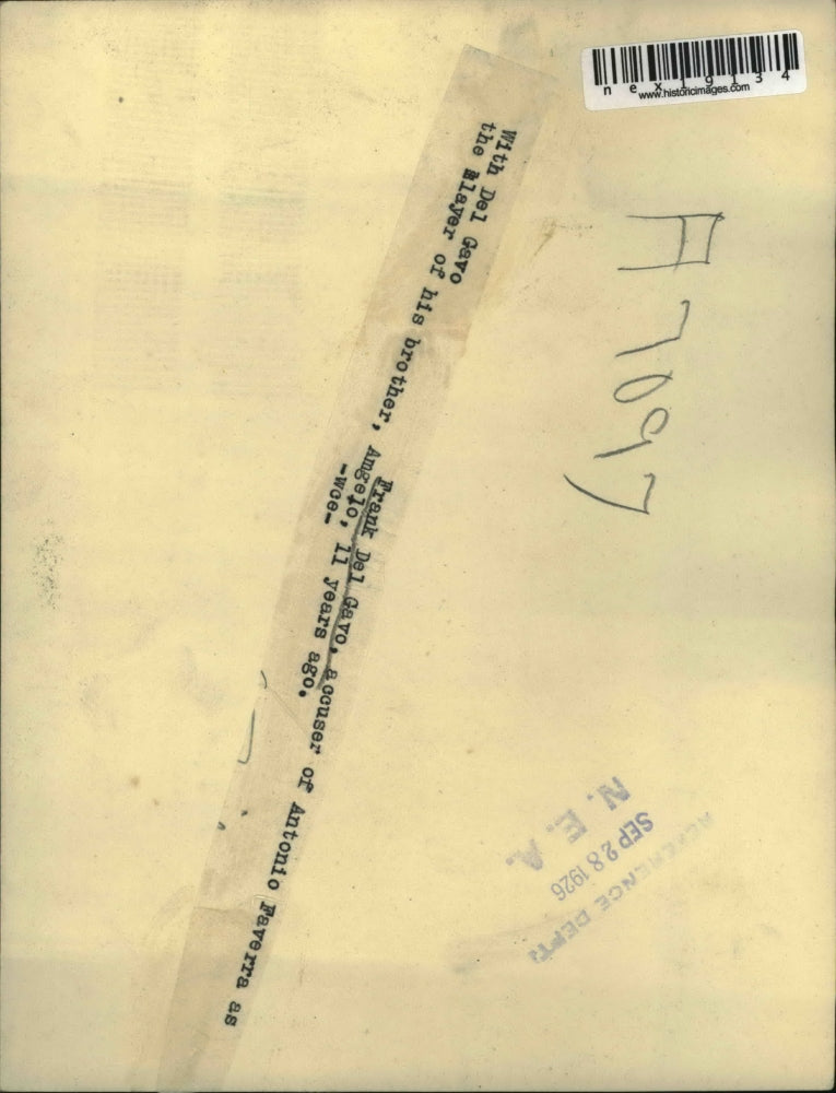 Load image into Gallery viewer, 1926 Press Photo Frank Del Gavo accuses A Faverra of brothers murder
