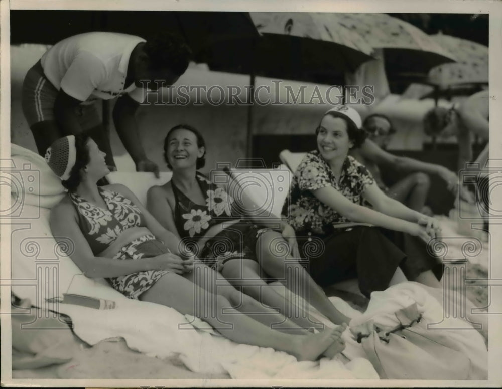 1936 Press Photo Mrs. Frederick Almer Jr. Mrs. Steward Hudson, Mrs. Emoly Ford