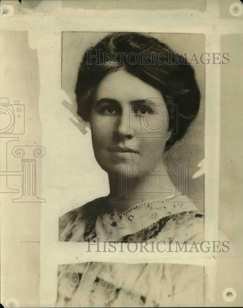 1918 Press Photo Roberta MacAdams represents Candadian Soldiers in France