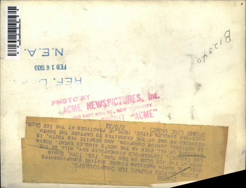 1933 Press Photo Figure skater Robin Lee age 13 it NYC Ice Club