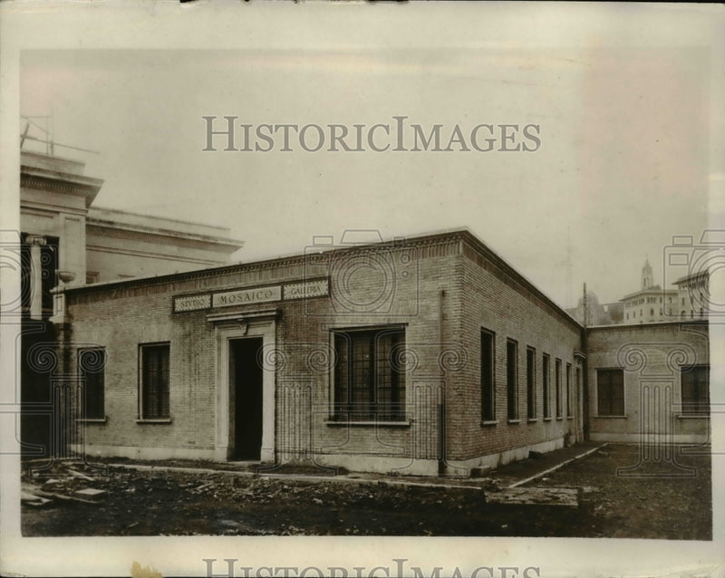Load image into Gallery viewer, 1932 Press Photo The Vatican Mosaic Laboratory in Italy
