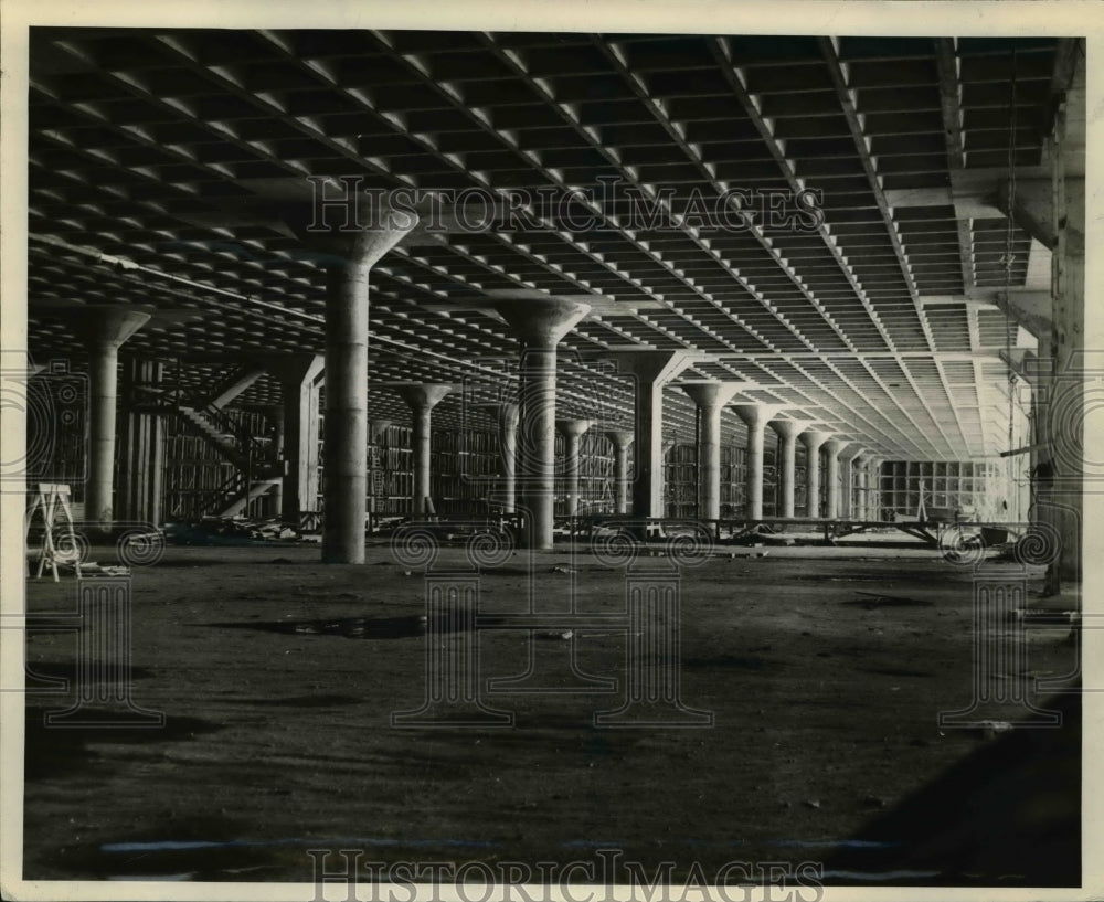 1943 Press Photo Construction of the Fisher Cleveland Aircraft Assembly plant
