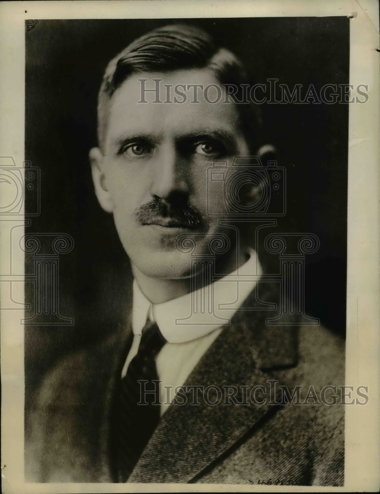 Load image into Gallery viewer, 1927 Press Photo Brunswick Me Dr Henry C Dowing Greek Prof at Bowdoin College
